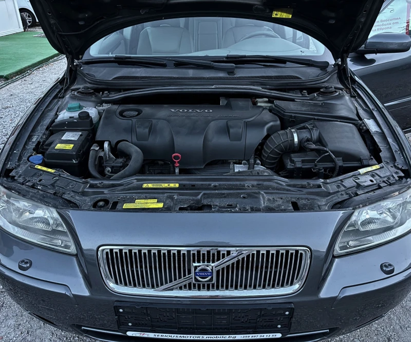 Volvo V70 2.4 D5 , снимка 14 - Автомобили и джипове - 46594584