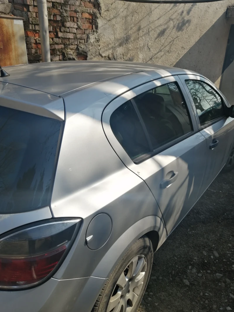 Opel Astra, снимка 4 - Автомобили и джипове - 49305775