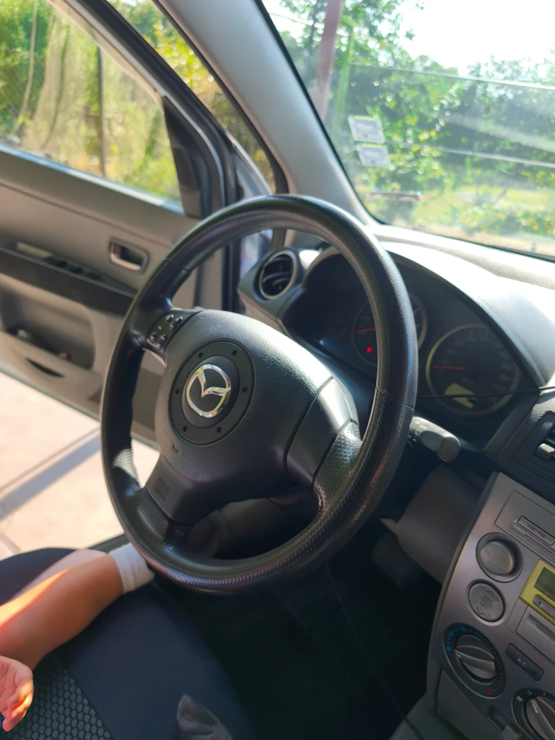 Mazda 2 1.4 бенз автоматик, снимка 8 - Автомобили и джипове - 51264257
