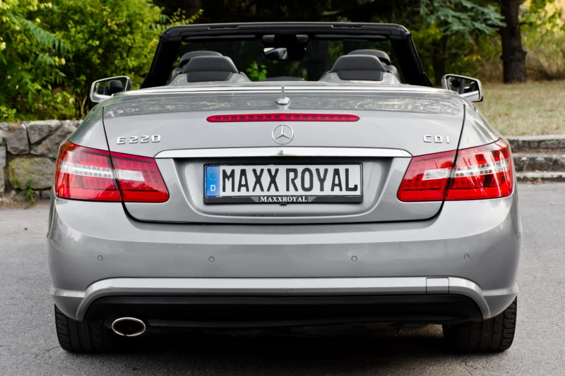Mercedes-Benz E 220 CDI Кабрио AMG, снимка 5 - Автомобили и джипове - 51905343