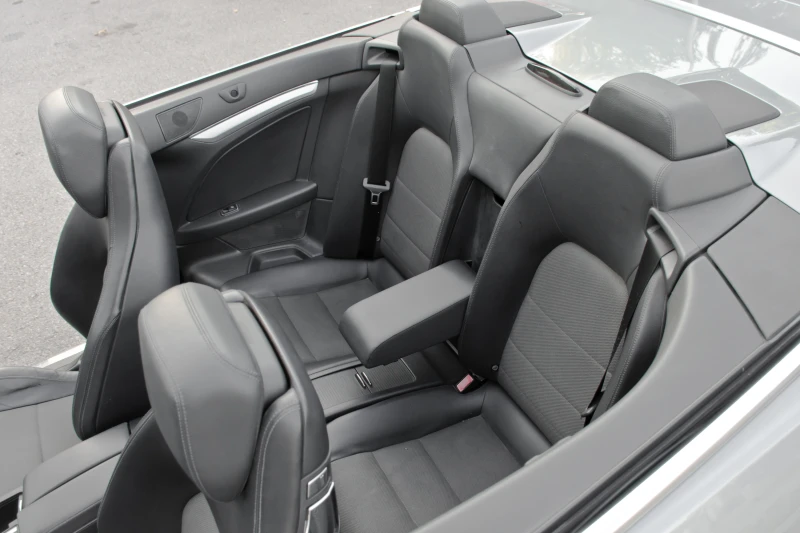 Mercedes-Benz E 220 CDI Кабрио AMG, снимка 10 - Автомобили и джипове - 51905343