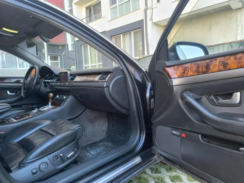 Audi A8 4.2Long, снимка 3 - Автомобили и джипове - 52396719