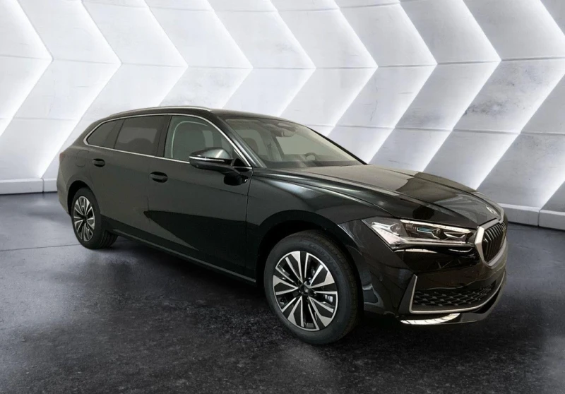 Skoda Superb 2.0TSI* DISTR* 360CAM* KEYLESS* , снимка 2 - Автомобили и джипове - 52474675