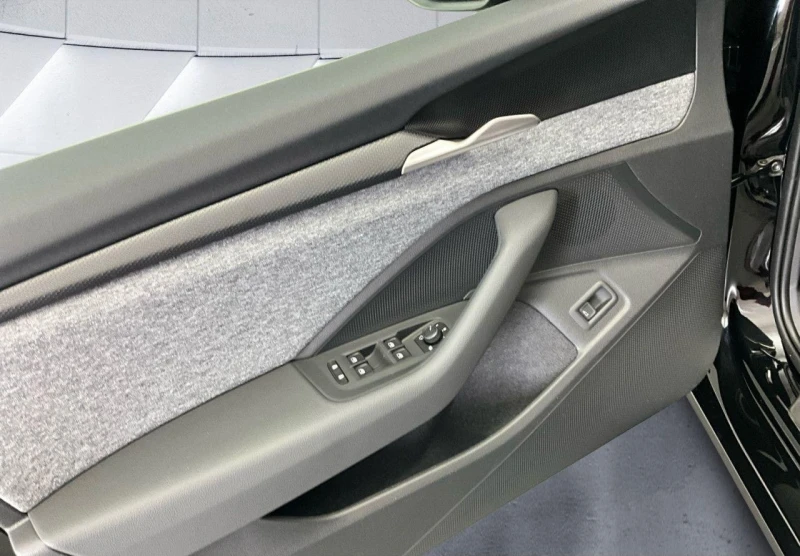 Skoda Superb 2.0TSI* DISTR* 360CAM* KEYLESS* , снимка 5 - Автомобили и джипове - 52474675