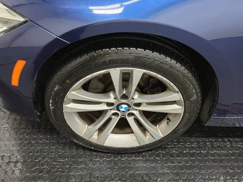 BMW 330 * 330I XDRIVE * CARFAX * БЕЗ ПЪРВОНАЧАЛНА ВНОСКА, снимка 17 - Автомобили и джипове - 52828537