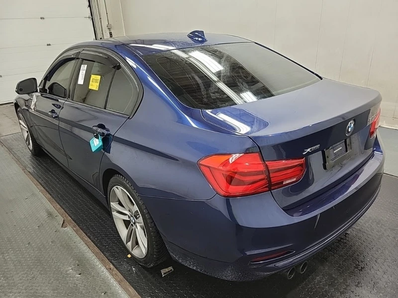 BMW 330 * 330I XDRIVE * CARFAX * БЕЗ ПЪРВОНАЧАЛНА ВНОСКА, снимка 4 - Автомобили и джипове - 52828537