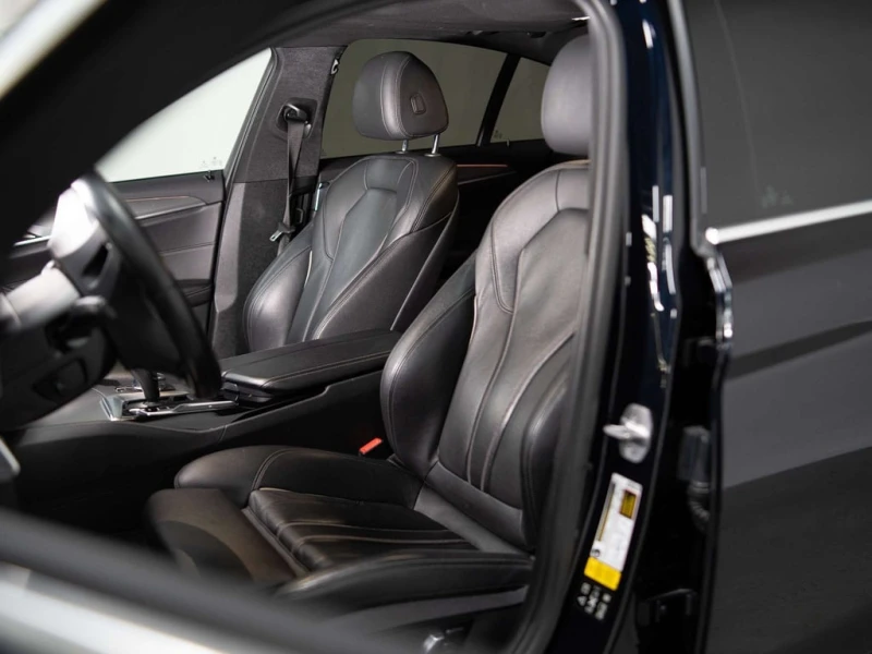 BMW 530 * xDrive * CARFAX * ЦЕНА ДО БГ, снимка 8 - Автомобили и джипове - 53155248