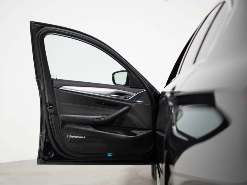 BMW 530 * xDrive * CARFAX * ЦЕНА ДО БГ, снимка 7 - Автомобили и джипове - 53155248