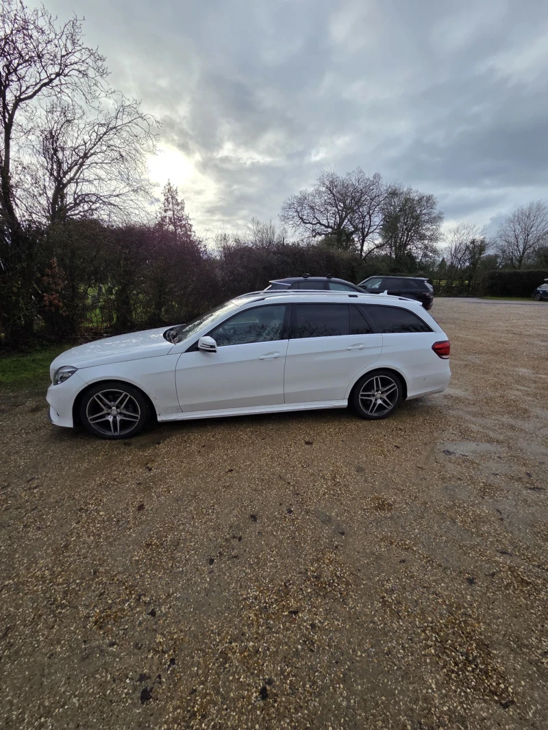 Mercedes-Benz E 220 AMG, снимка 2 - Автомобили и джипове - 53154129