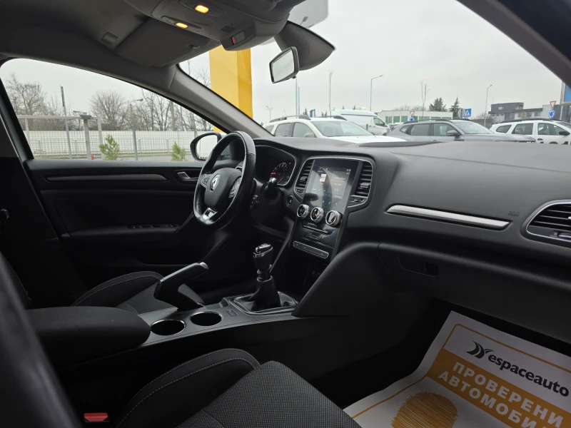 Renault Megane 1.3TCe/140к.с/Techno, снимка 11 - Автомобили и джипове - 53451253