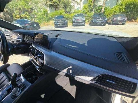 BMW 530 i xDrive * SUNROOF * M SPORT * SHADOW * NAVI PRO - изображение 7