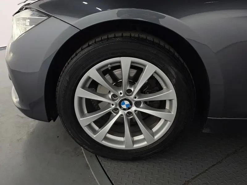 BMW 320, снимка 5 - Автомобили и джипове - 54593088