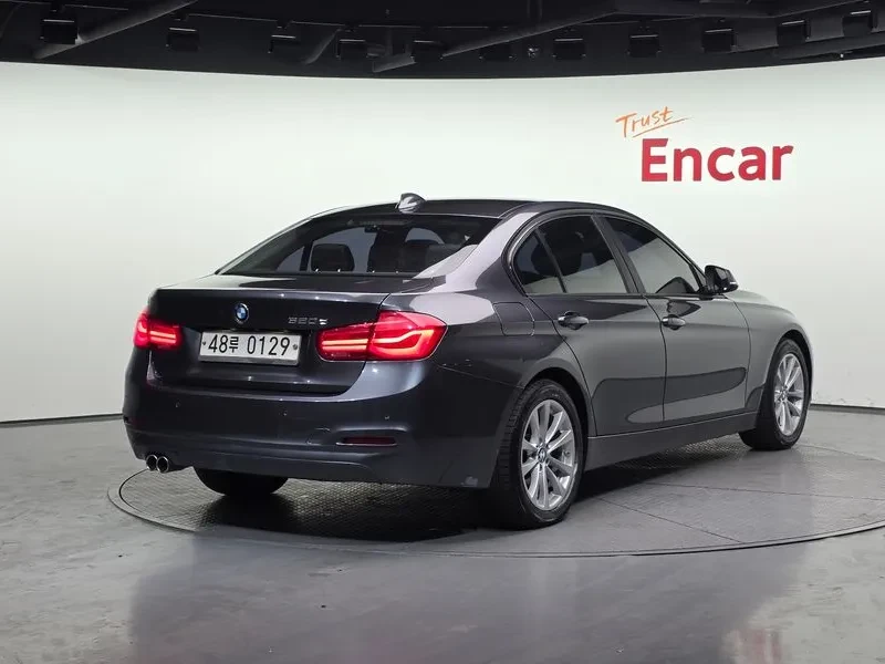 BMW 320, снимка 2 - Автомобили и джипове - 54593088