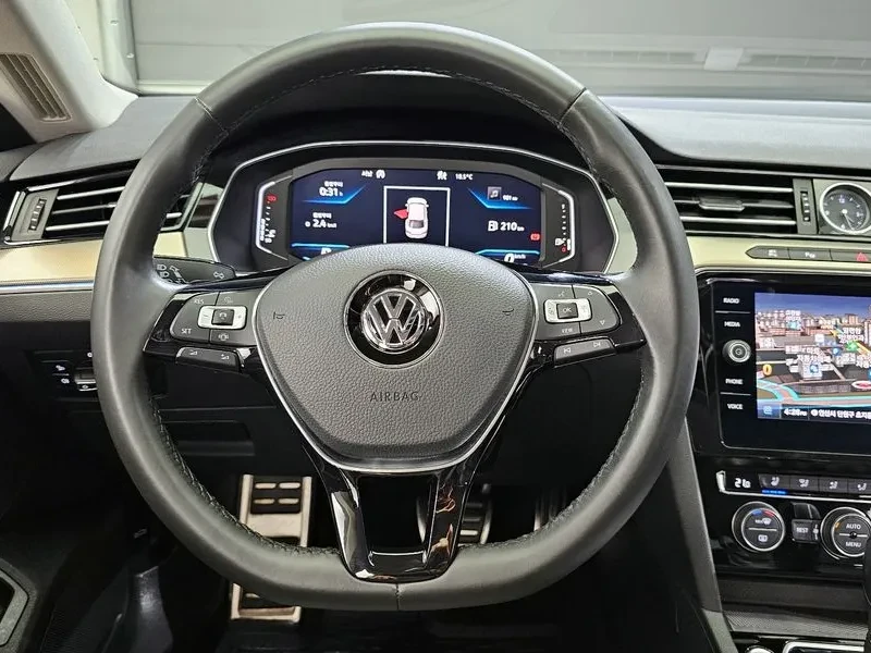 VW Arteon 2.0 Tdi Prestige 4Motion, снимка 13 - Автомобили и джипове - 55085325
