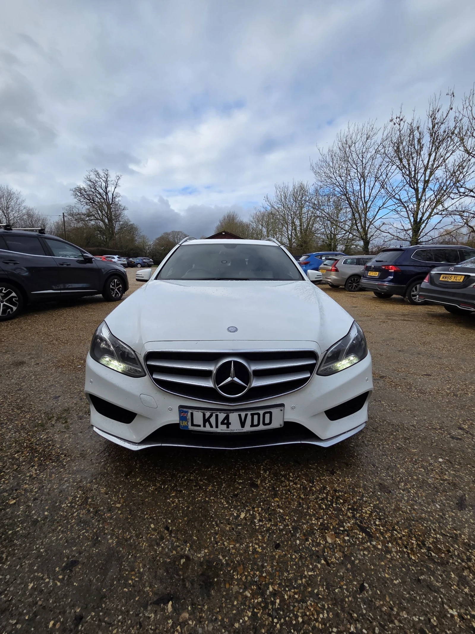 Mercedes-Benz E 220 AMG, снимка 1