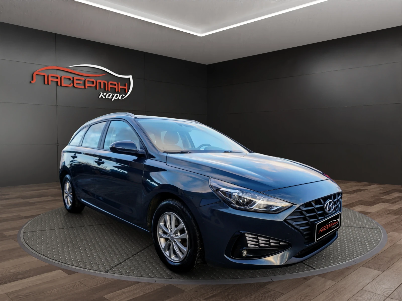 Hyundai I30 1.6 CRDI SW COMFORT - изображение 2