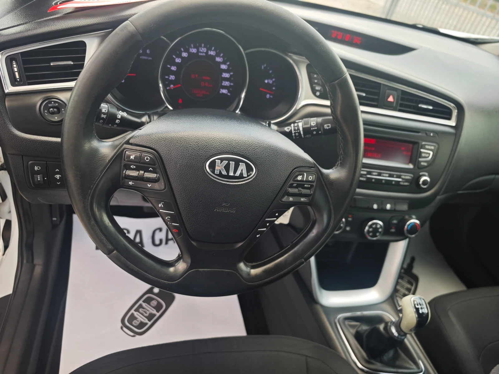 Kia Ceed 1.6crdi 136к.с - изображение 8