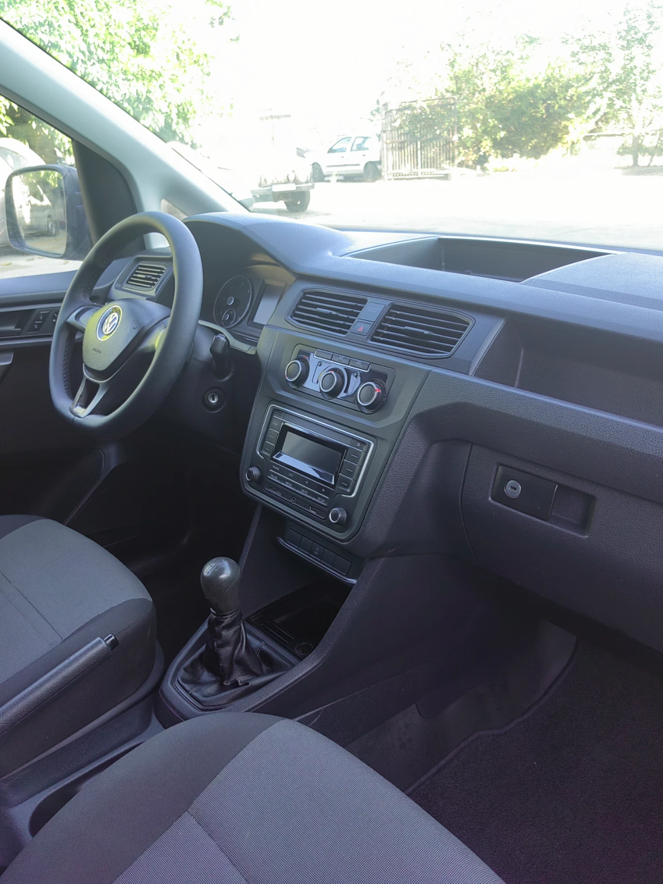 VW Caddy 2.0tdi BM euro 6 | Mobile.bg — изображение 11