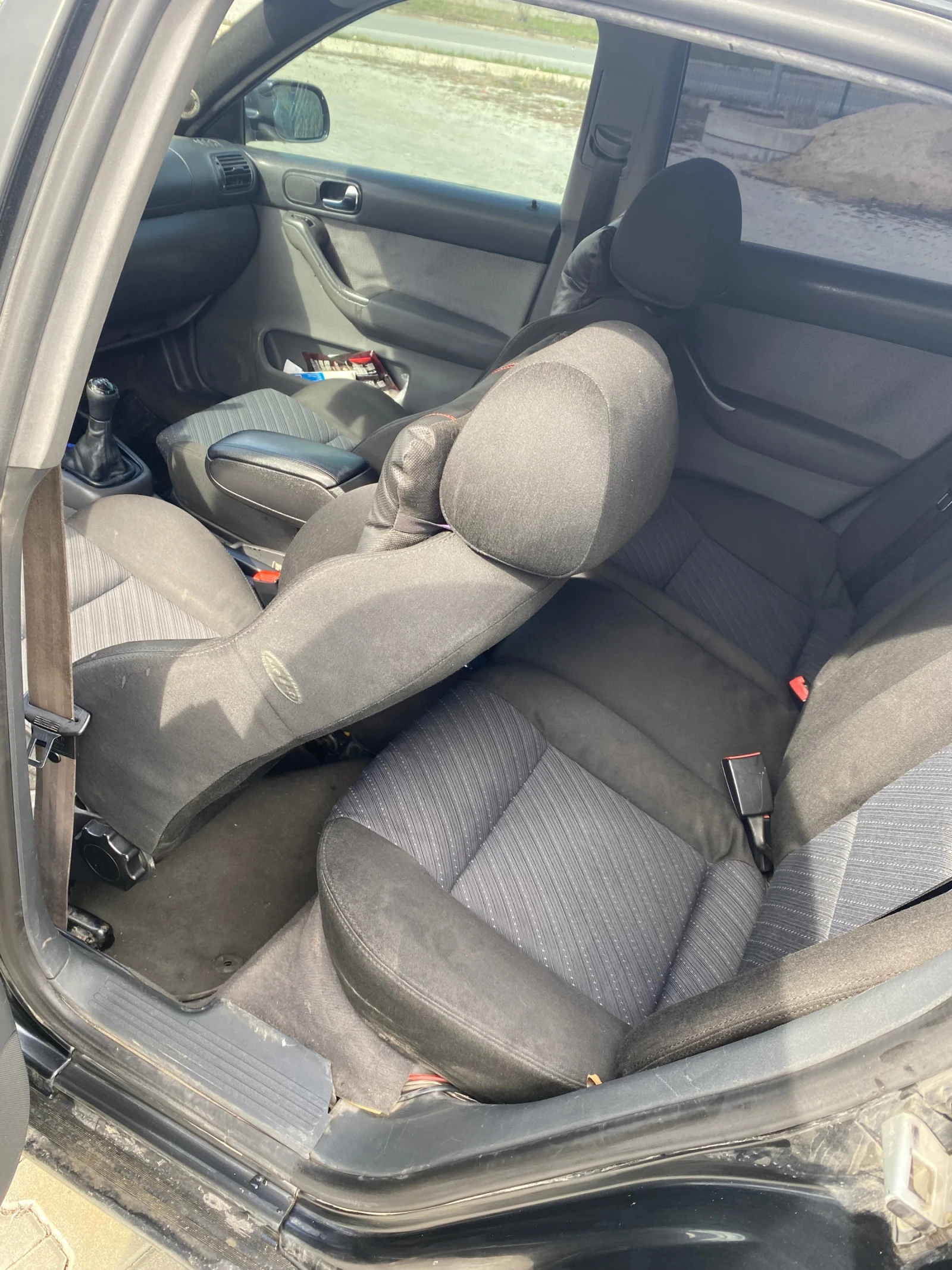 Audi A3 1.9 90кс - изображение 8