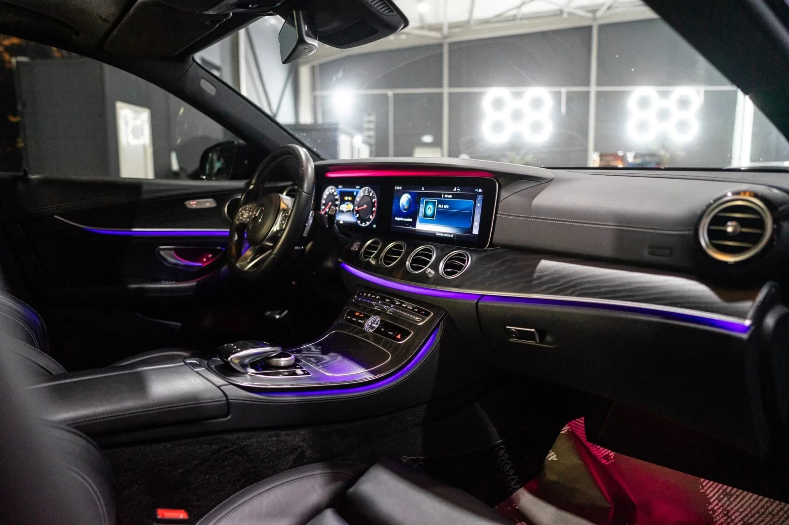 Mercedes-Benz E 220 D FULL AMG LINE ��������� ����� ���� ������ 100% | Mobile.bg � ����������� 14