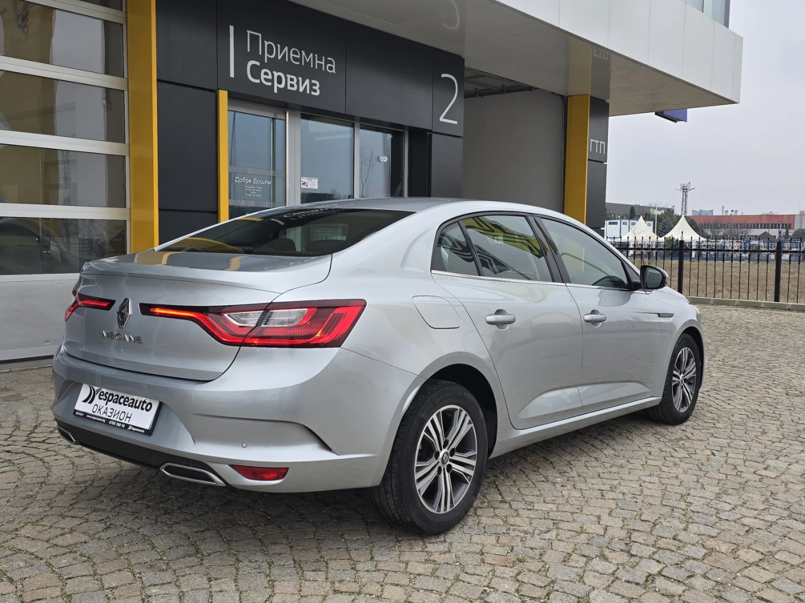 Renault Megane 1.3TCe/140к.с/Techno - изображение 5