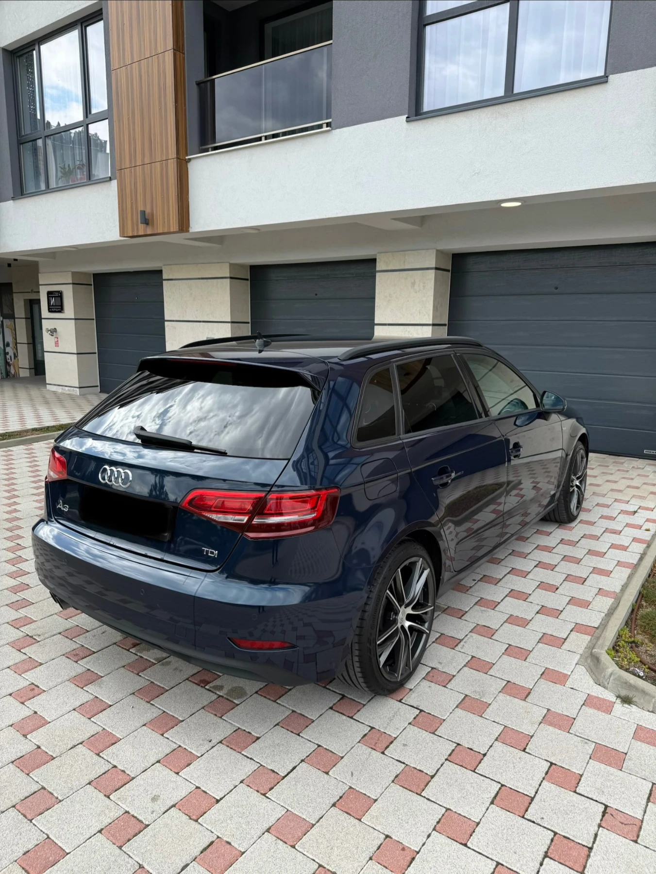 Audi A3 2.0TDI, снимка 12 - Автомобили и джипове - 53632192