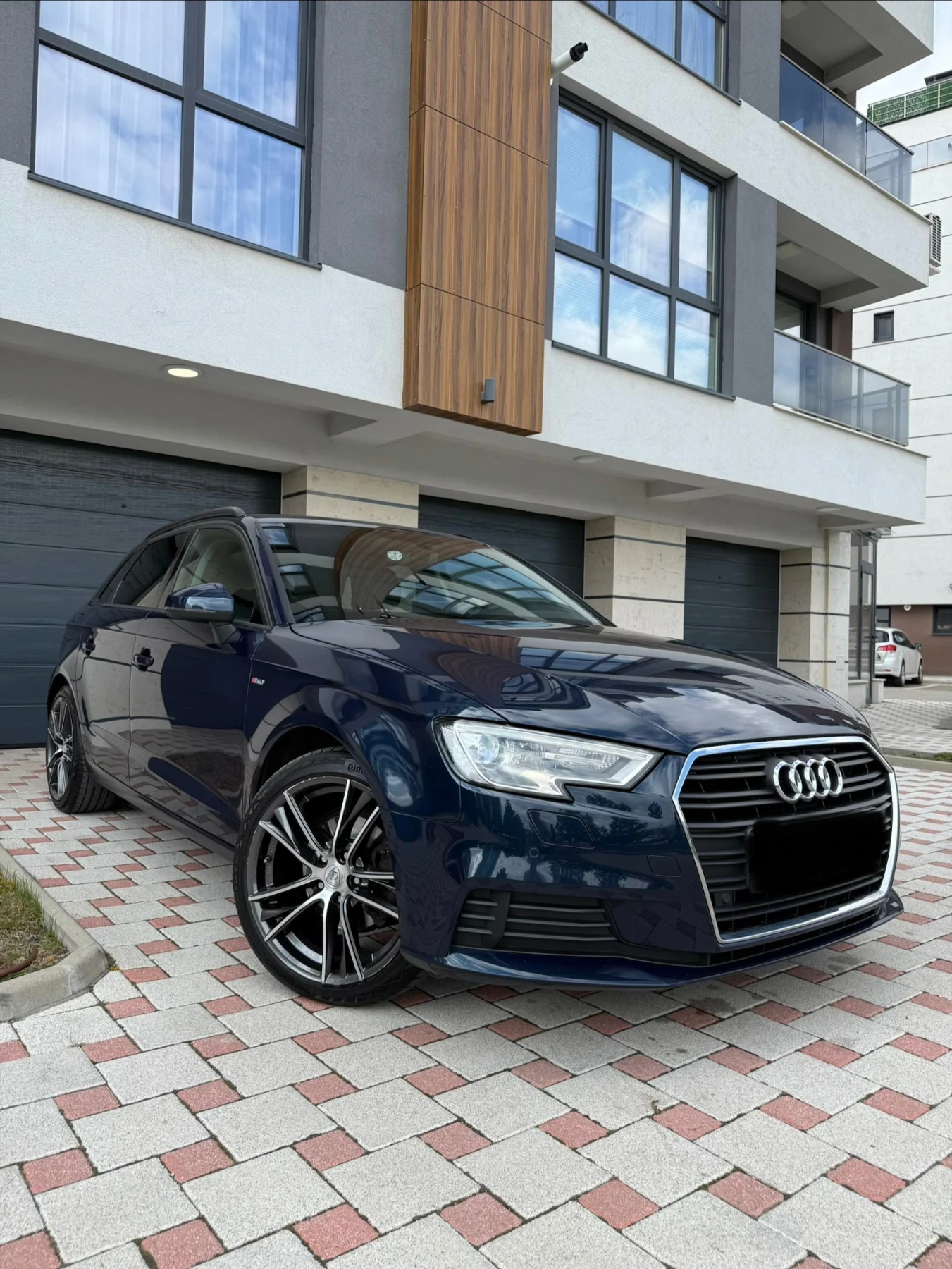 Audi A3 2.0TDI, снимка 3 - Автомобили и джипове - 53632192