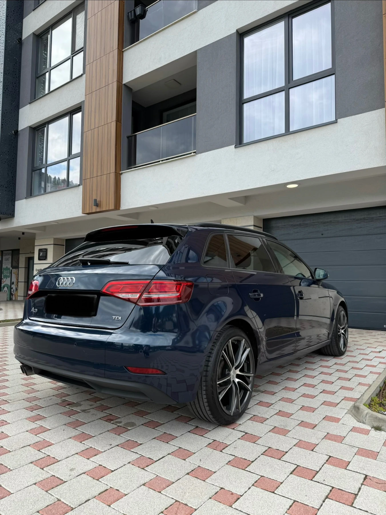 Audi A3 2.0TDI, снимка 11 - Автомобили и джипове - 53632192