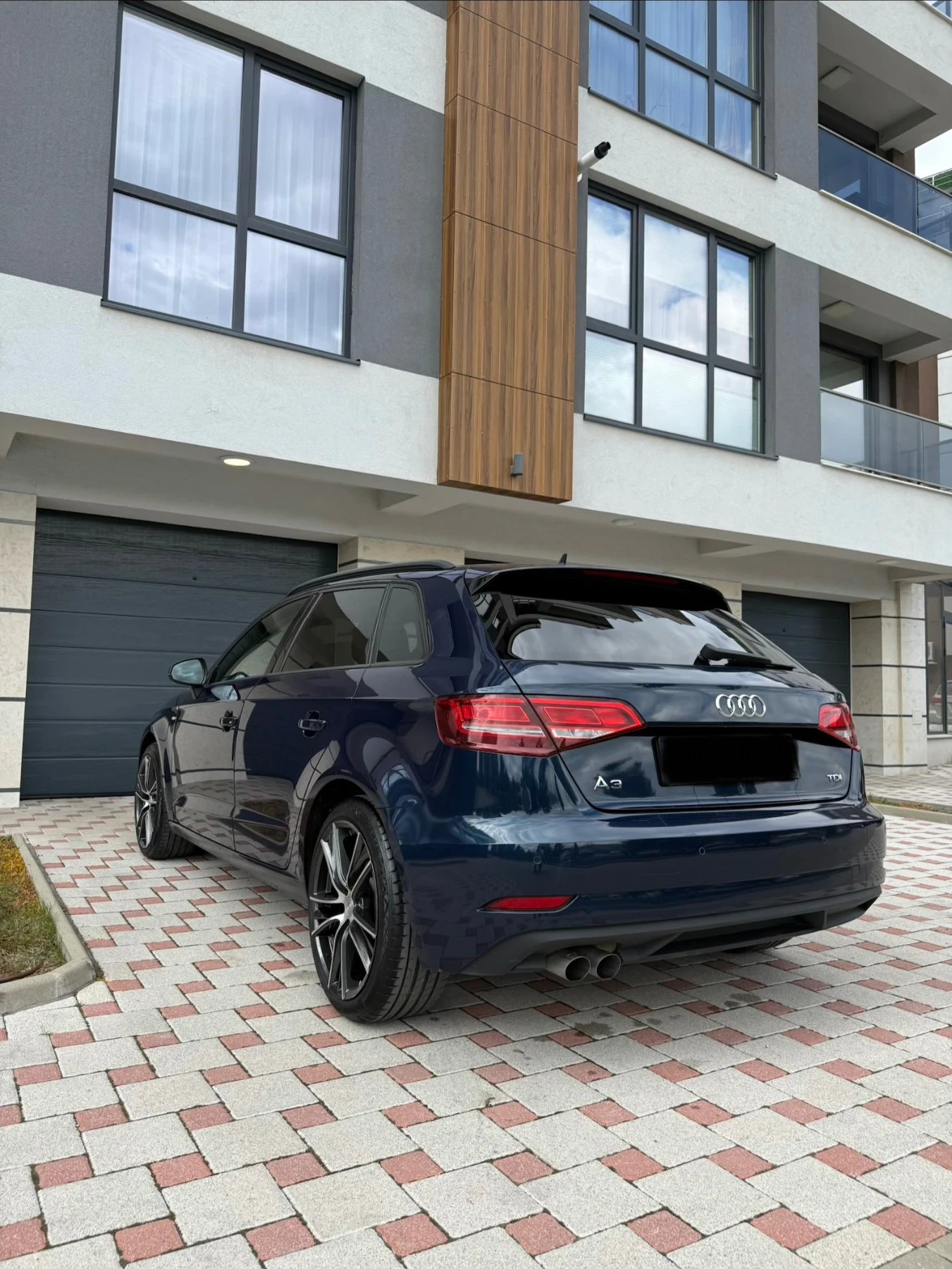 Audi A3 2.0TDI, снимка 9 - Автомобили и джипове - 53632192