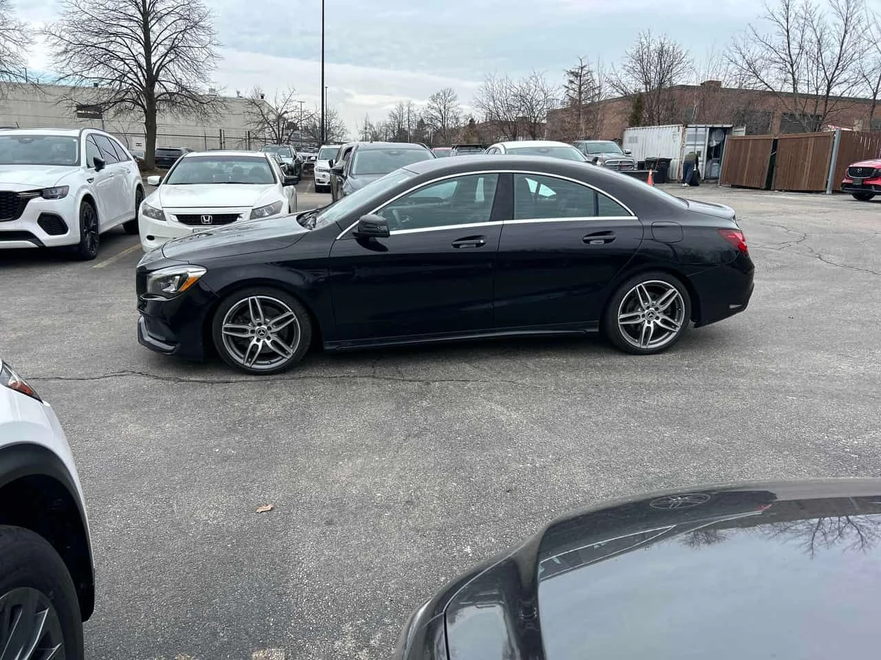 Mercedes-Benz CLA 250 4MATIC* ПОДГРЕВИ* ШИБИДАХ* KEYLESS* , снимка 2 - Автомобили и джипове - 54115871