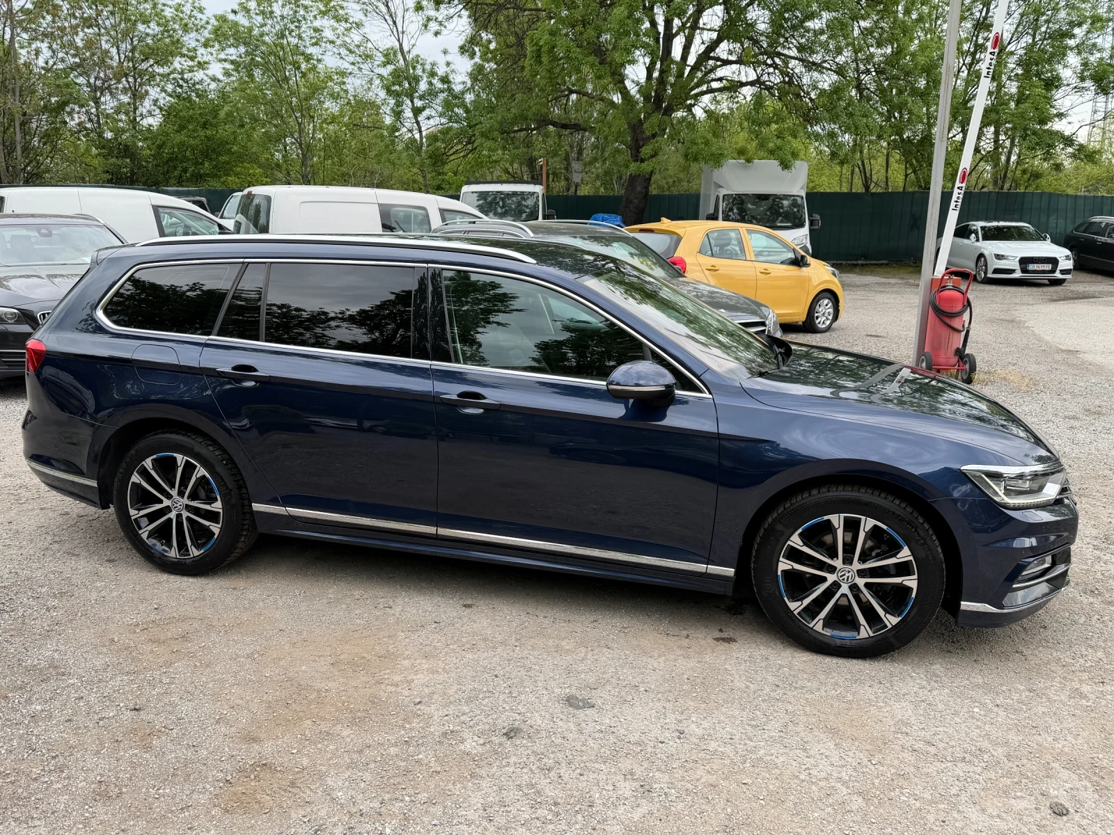 VW Passat 1.8TSI DSG* R-LINE* FULL LED* 360* ACC* VIRTUAL* , снимка 3 - Автомобили и джипове - 54448905