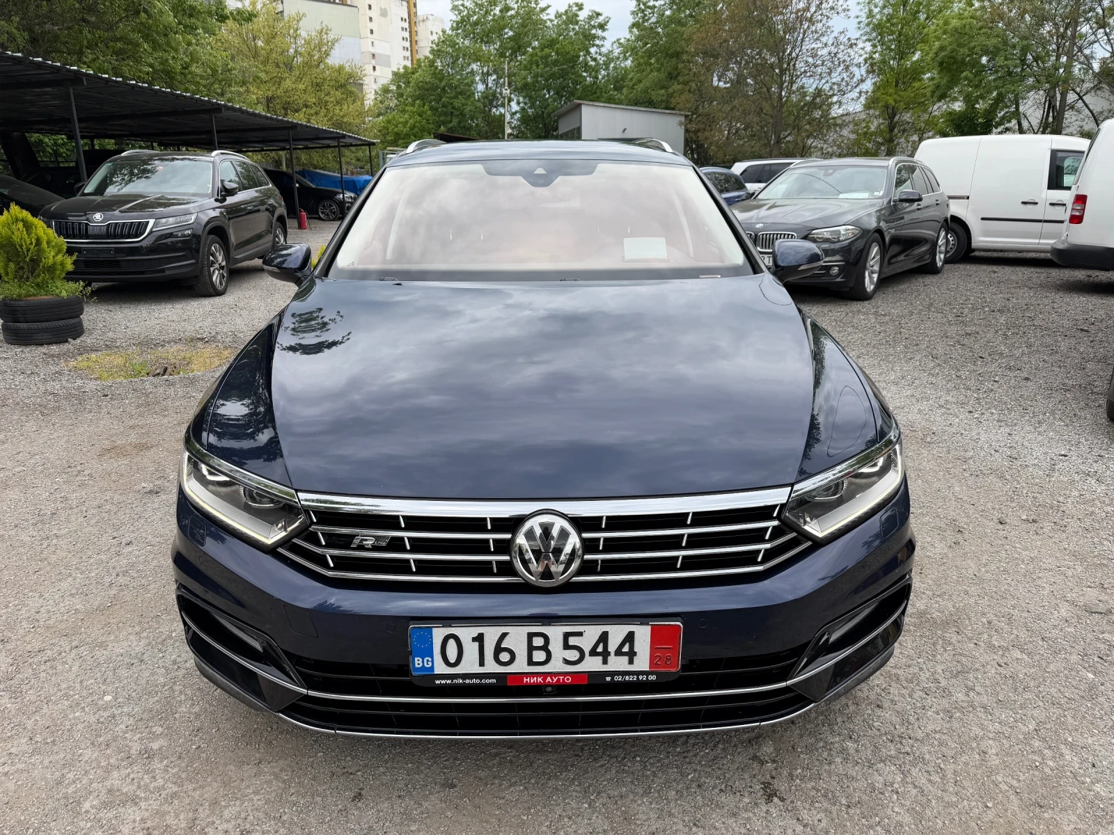 VW Passat 1.8TSI DSG* R-LINE* FULL LED* 360* ACC* VIRTUAL* , снимка 2 - Автомобили и джипове - 54448905