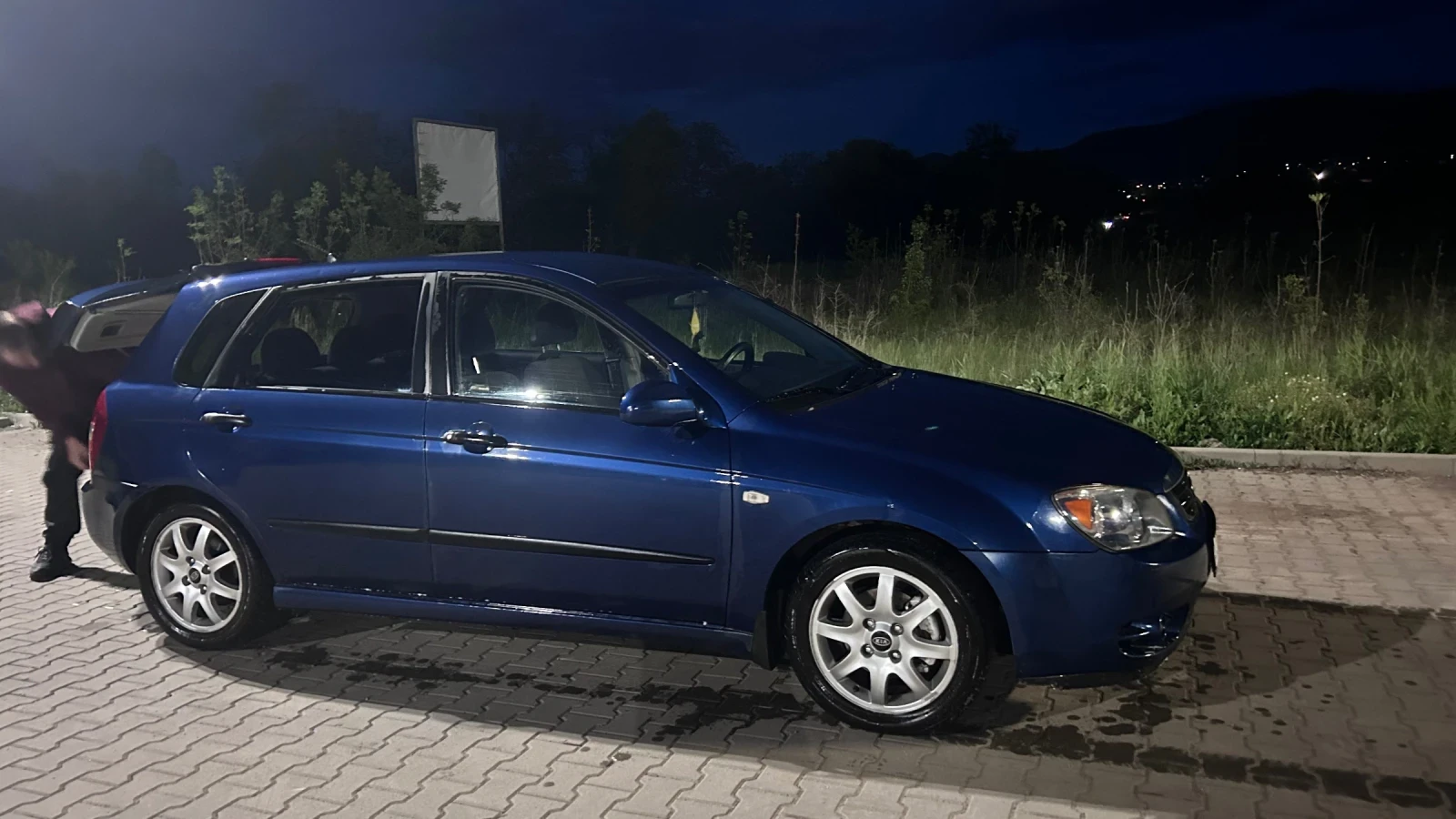 Kia Cerato, снимка 3 - Автомобили и джипове - 54689267