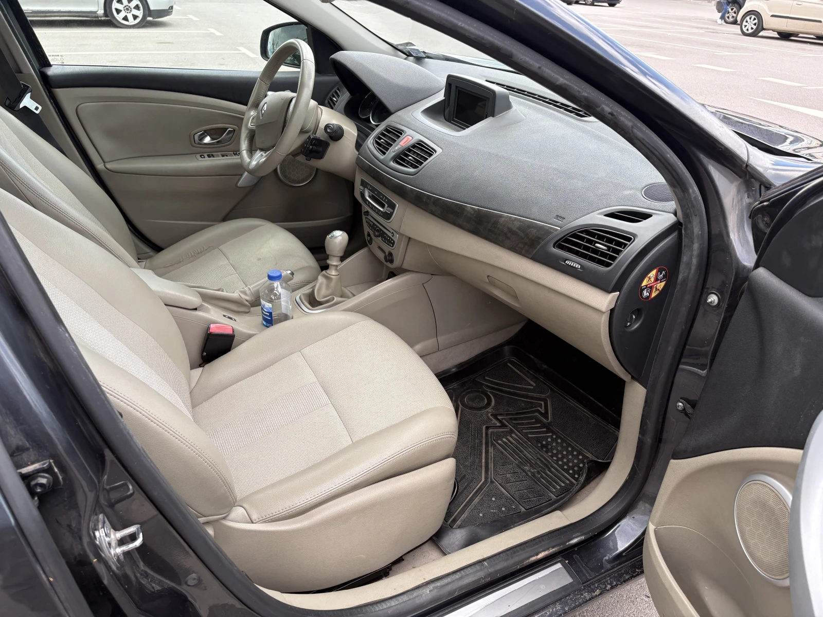 Renault Fluence, снимка 7 - Автомобили и джипове - 54742937