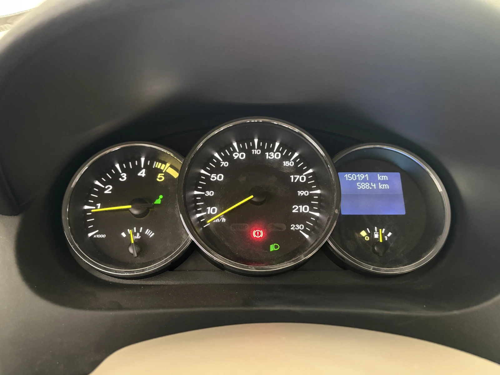 Renault Fluence, снимка 11 - Автомобили и джипове - 54742937