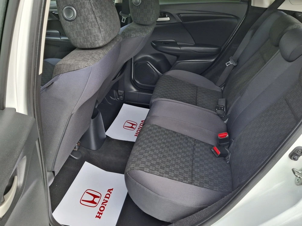 Honda Jazz 1.3 i-VTEC Trend MT, снимка 16 - Автомобили и джипове - 55033866