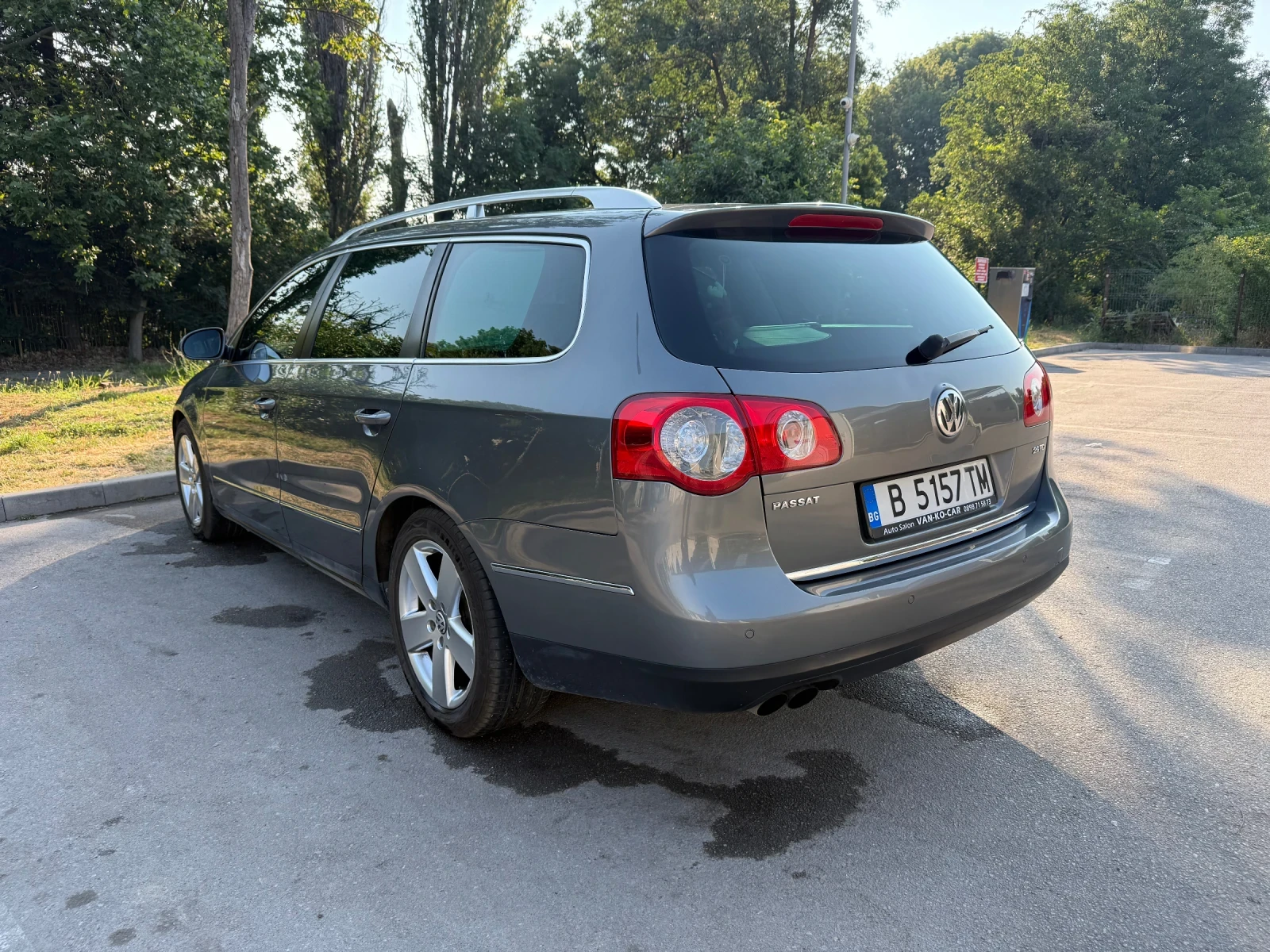 VW Passat 2.0 TDI, снимка 4 - Автомобили и джипове - 55124141