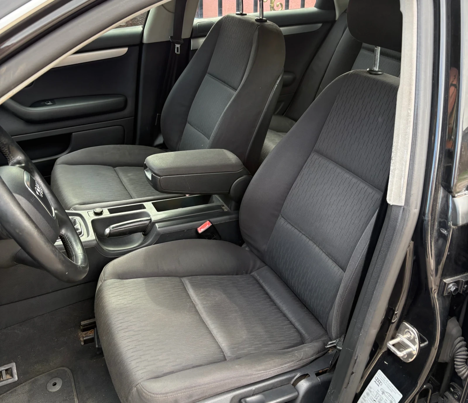 Audi A4 Топ състояние, снимка 9 - Автомобили и джипове - 55360725