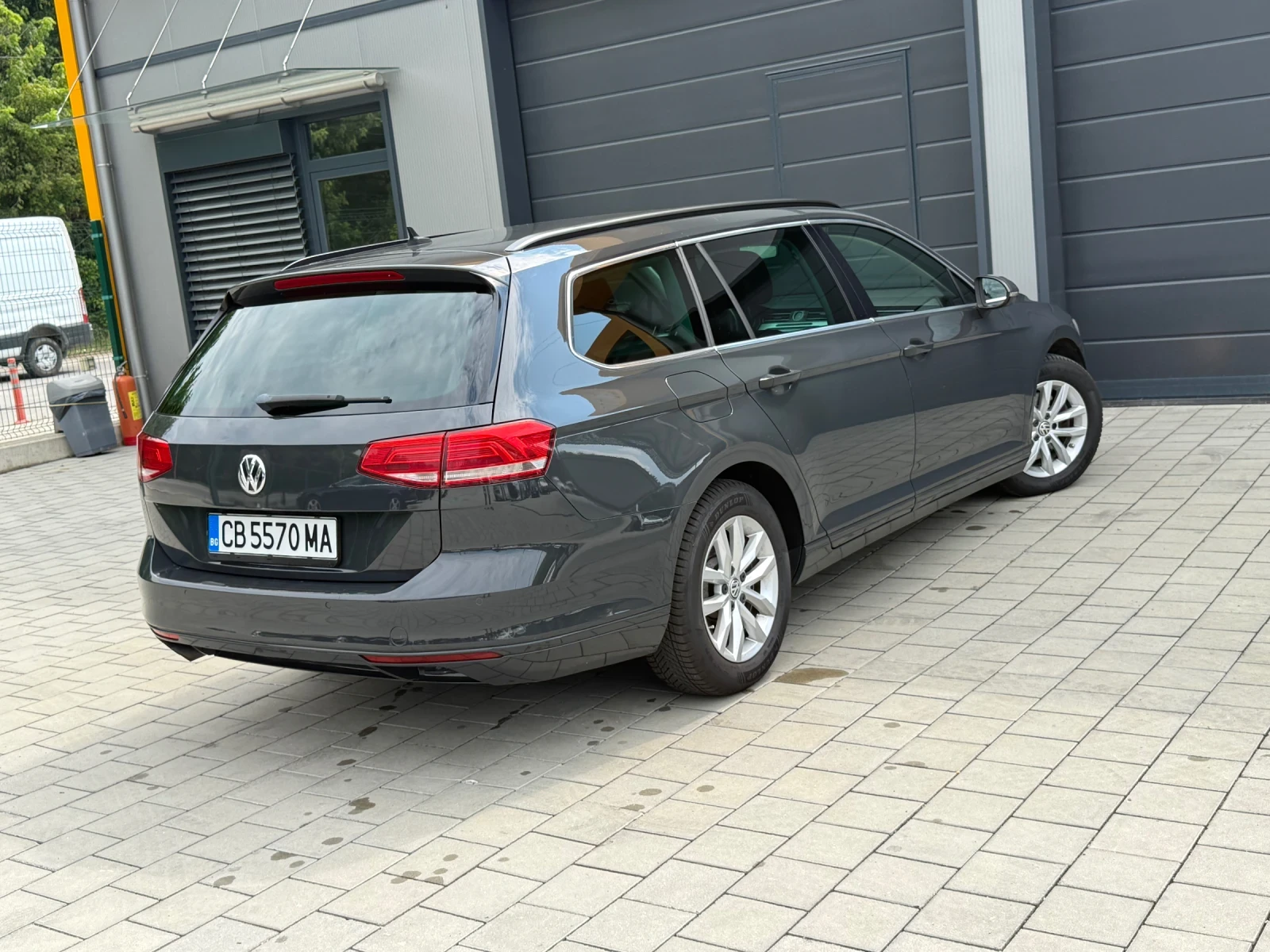 VW Passat 2.0TDI DSG, снимка 6 - Автомобили и джипове - 55455211