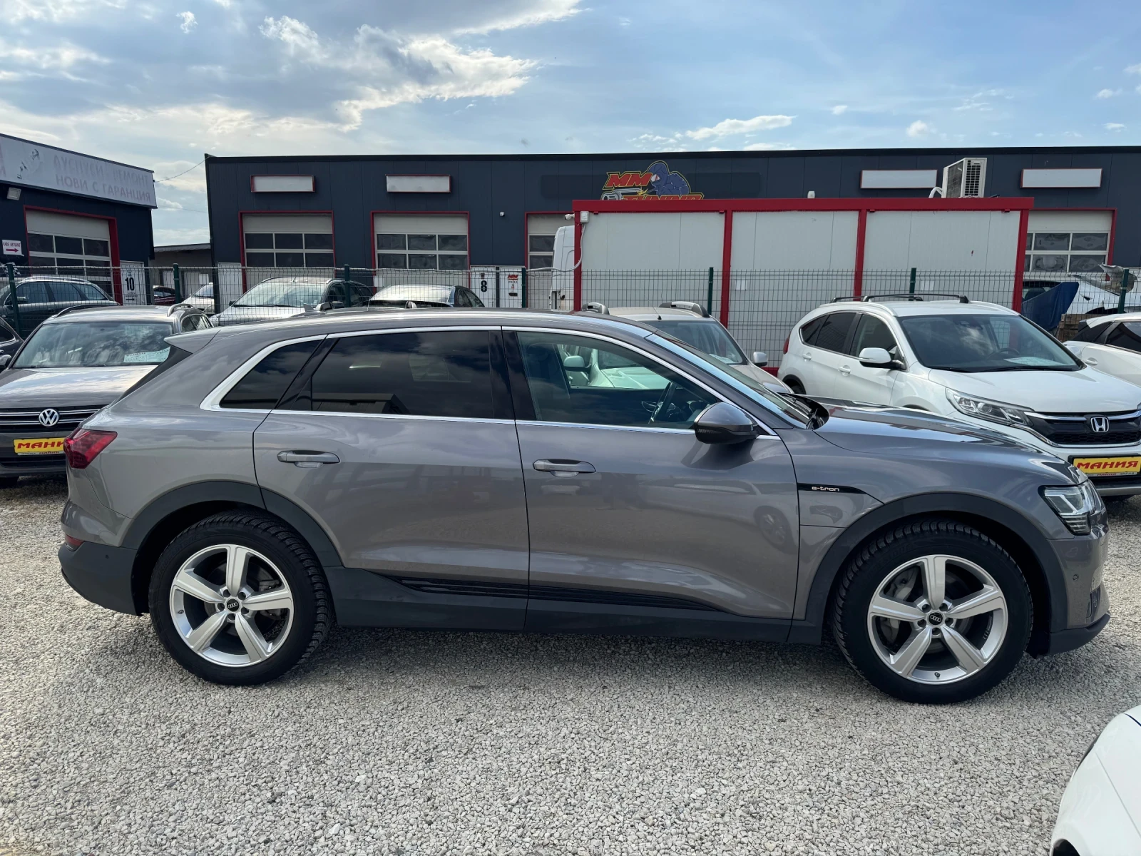Audi E-Tron 50 Quattro, снимка 7 - Автомобили и джипове - 55482922