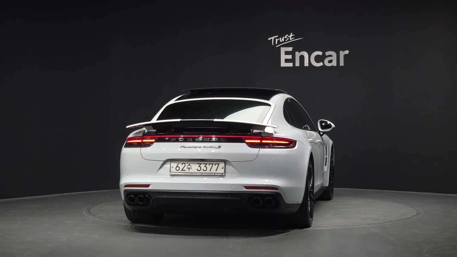 Porsche Panamera Turbo* ОБДУХВАНЕ* 360* ЕЛ. БАГАЖНИК* КРАЙНА ЦЕНА, снимка 4 - Автомобили и джипове - 55608881