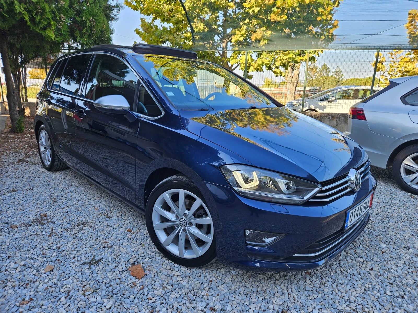 VW Golf 2, 0 TDI DSG, снимка 2 - Автомобили и джипове - 56002562