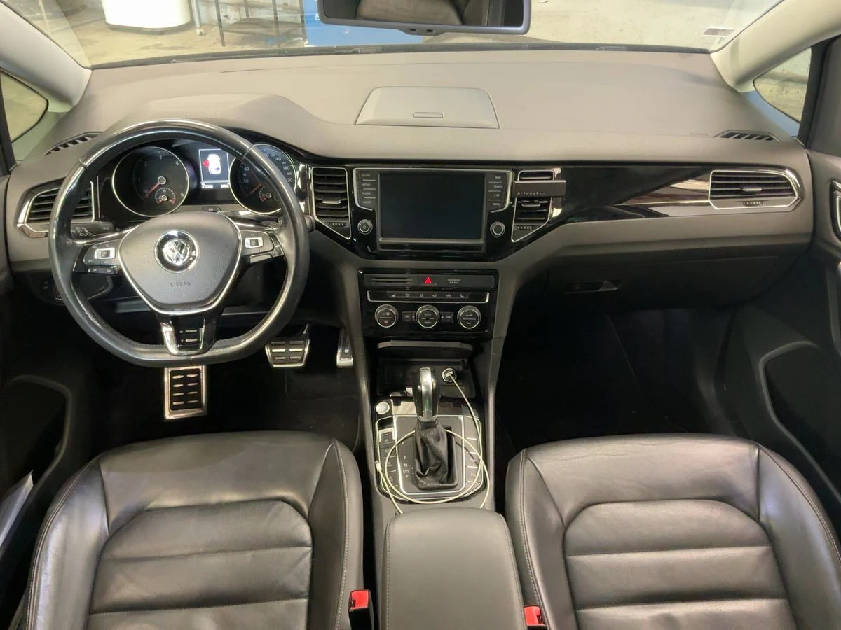 VW Golf 2, 0 TDI DSG, снимка 4 - Автомобили и джипове - 56002562