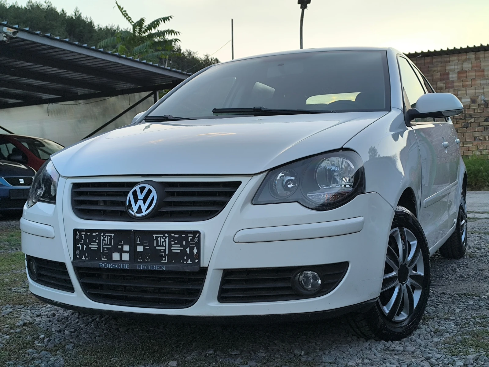 VW Polo FACE LIFT-1.9TDI-101кс(4 цилиндъра)-КЛИМАТИК-, снимка 7 - Автомобили и джипове - 56117918
