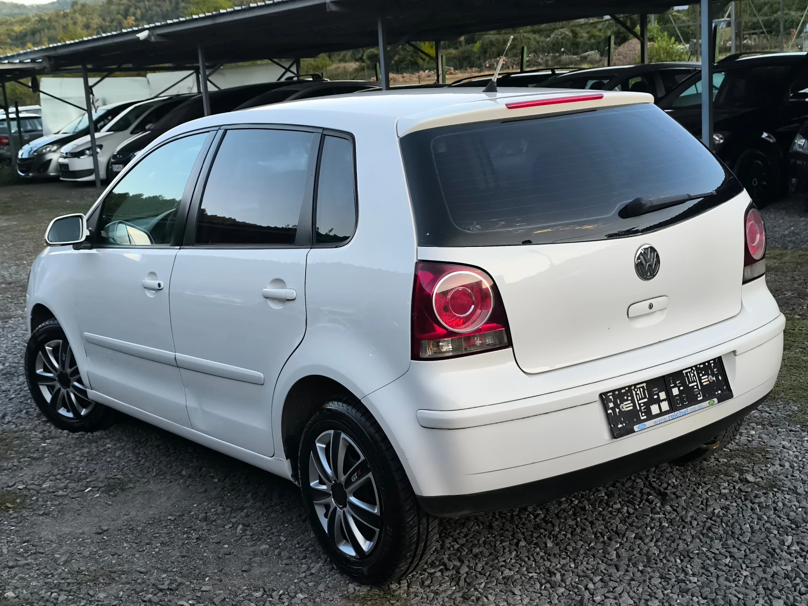 VW Polo FACE LIFT-1.9TDI-101кс(4 цилиндъра)-КЛИМАТИК-, снимка 5 - Автомобили и джипове - 56117918