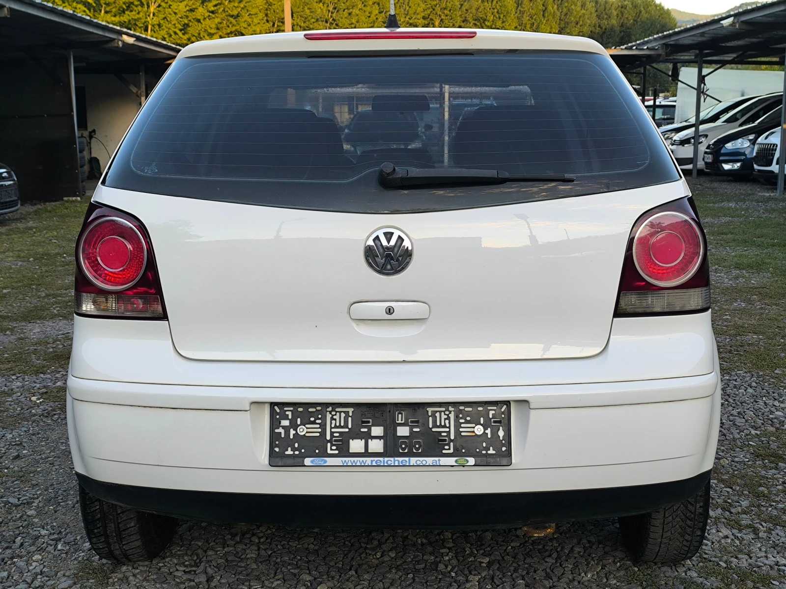 VW Polo FACE LIFT-1.9TDI-101кс(4 цилиндъра)-КЛИМАТИК-, снимка 4 - Автомобили и джипове - 56117918