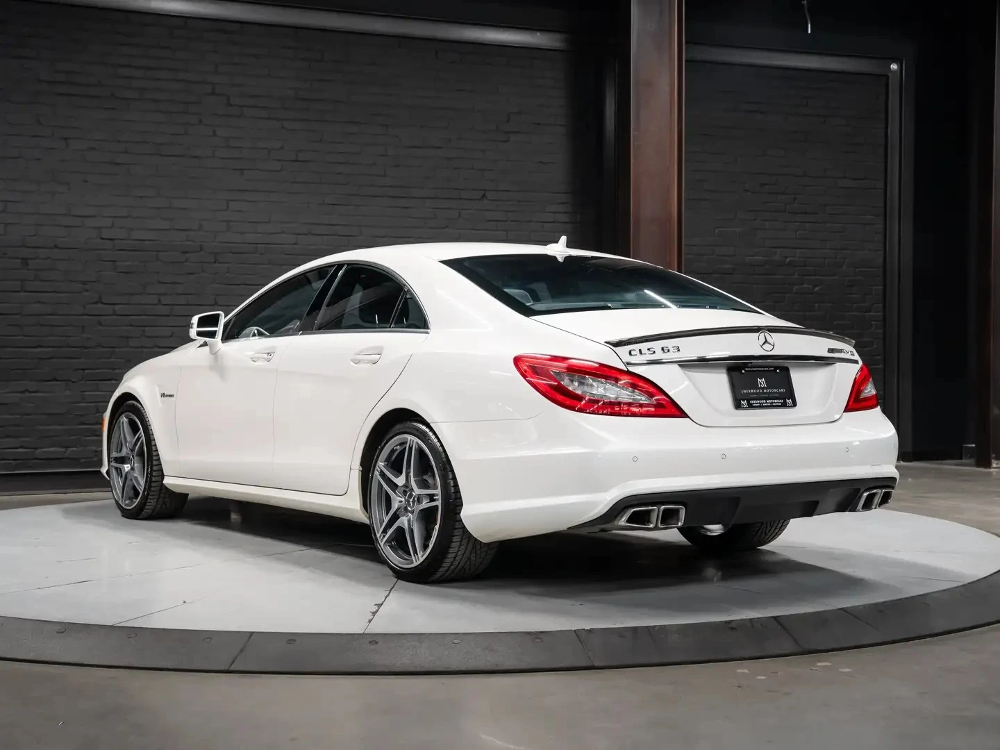 Mercedes-Benz CLS 63 AMG S* CarbonCeramic спирачки* Bang&Olufsen* PPF , снимка 4 - Автомобили и джипове - 56127720