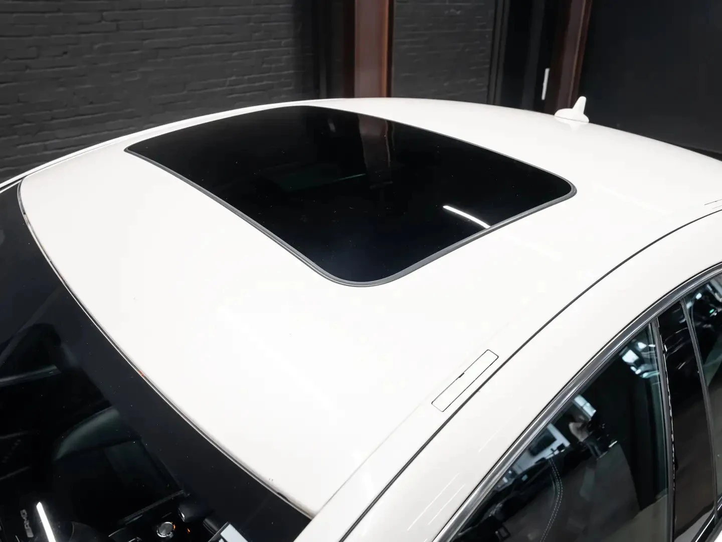 Mercedes-Benz CLS 63 AMG S* CarbonCeramic спирачки* Bang&Olufsen* PPF , снимка 15 - Автомобили и джипове - 56127720