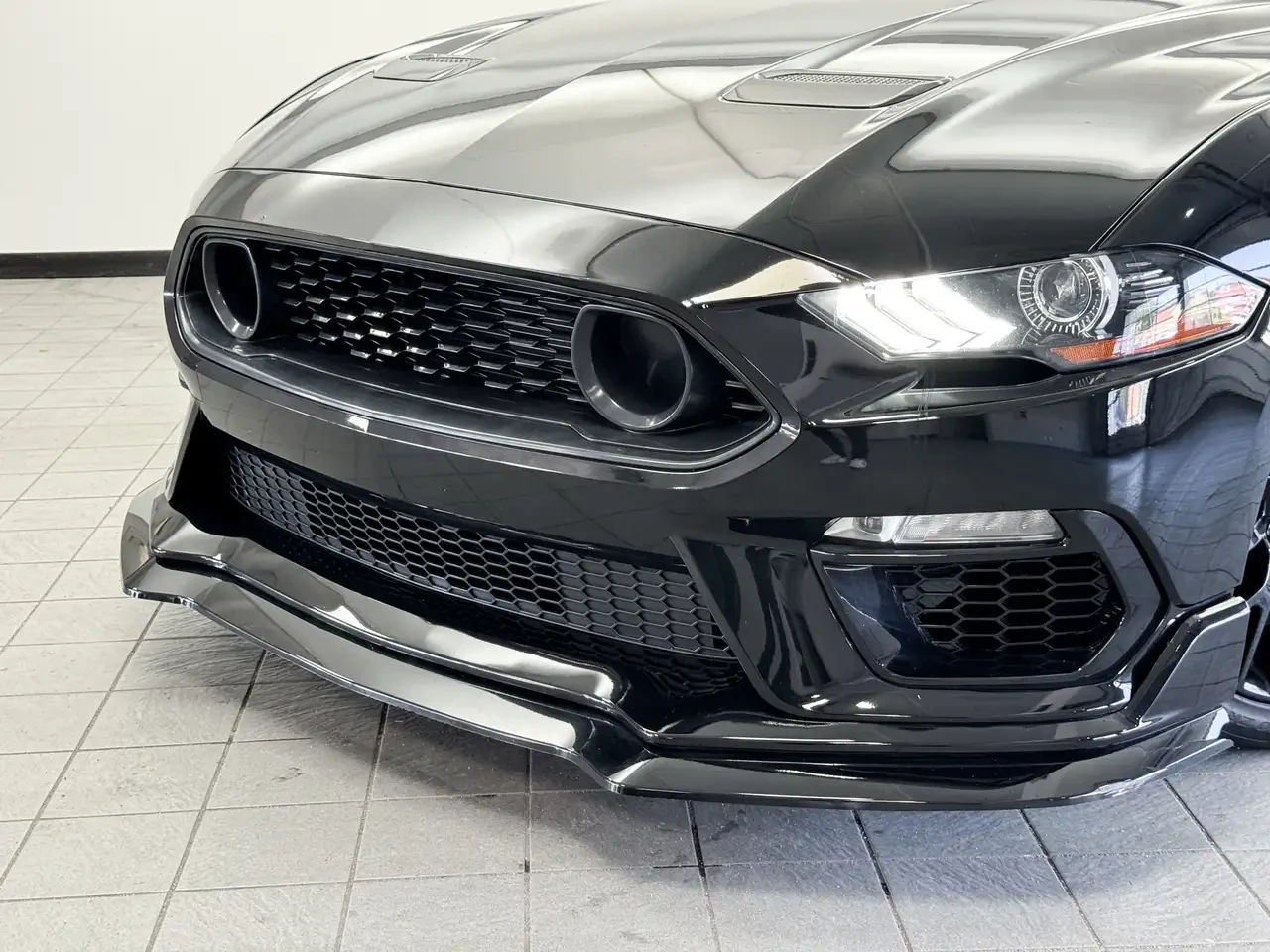 Ford Mustang GT | 5.0 V8 | Red LTHR | Digital Cluster | Brembo, снимка 5 - Автомобили и джипове - 56140637