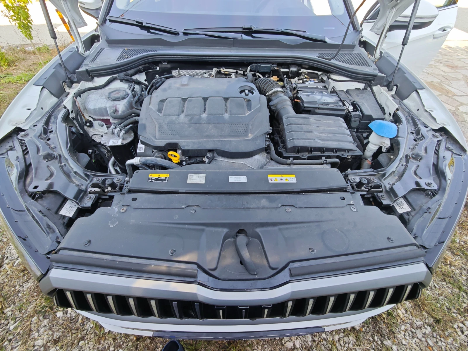 Skoda Superb L&K, снимка 11 - Автомобили и джипове - 56164122